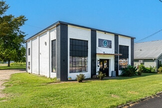 923 W Dallas Ave