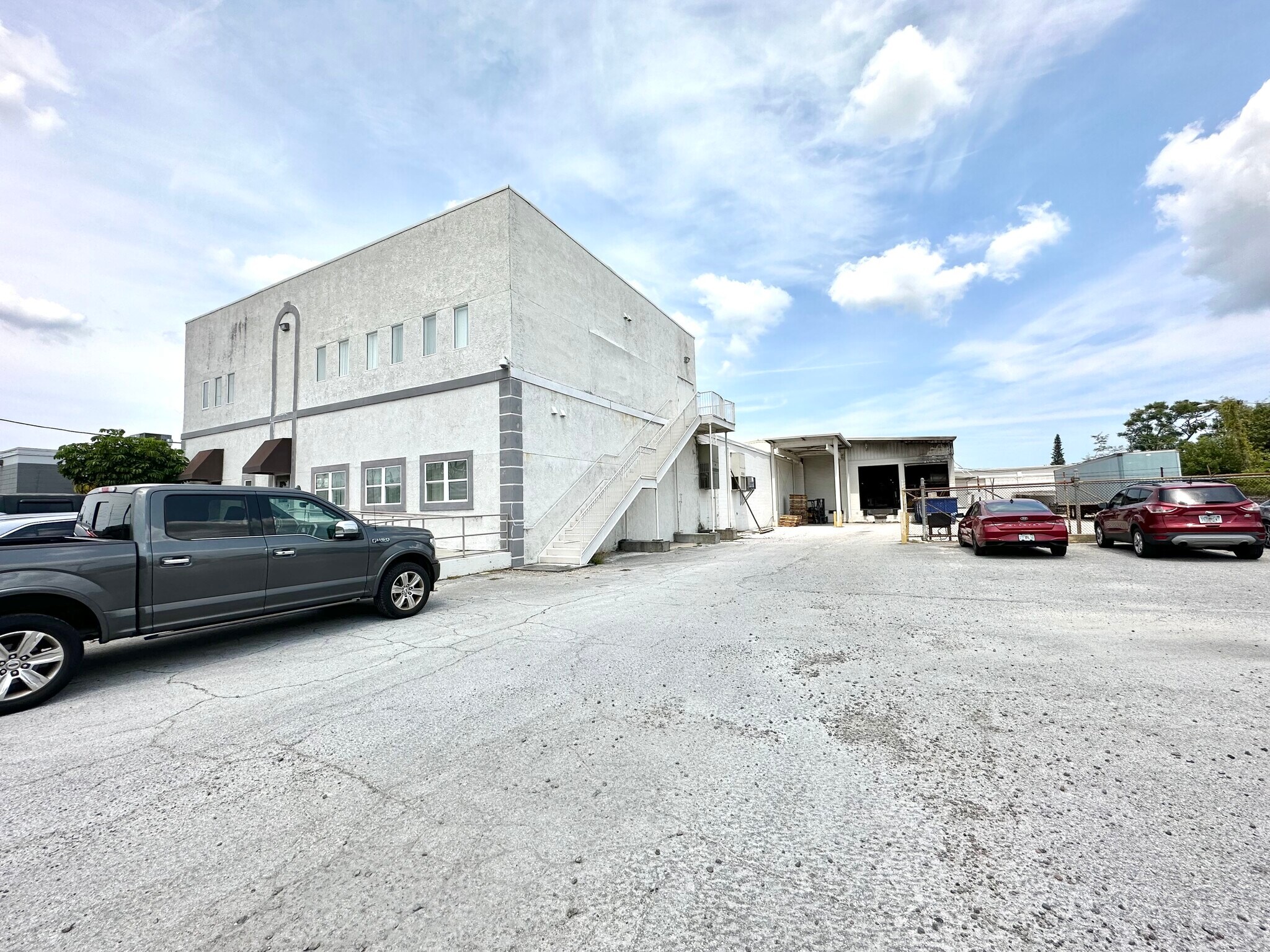 4251 N 34th St Saint Petersburg, FL 33714 Industrial Property for