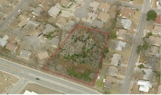 Austin, TX Commercial Land - 1120 E Braker Ln