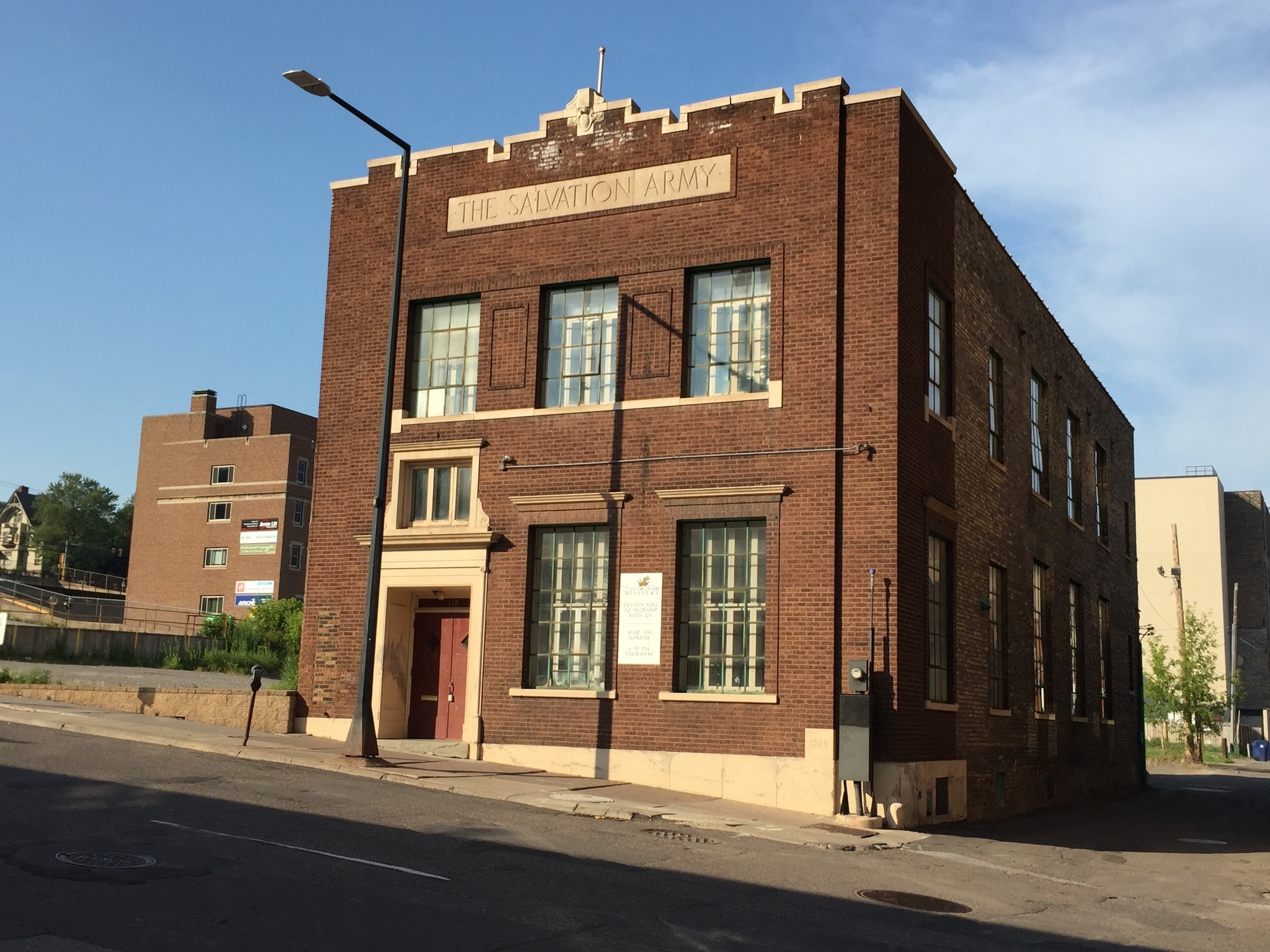 118 N 3rd Ave W, Duluth, MN for Sale