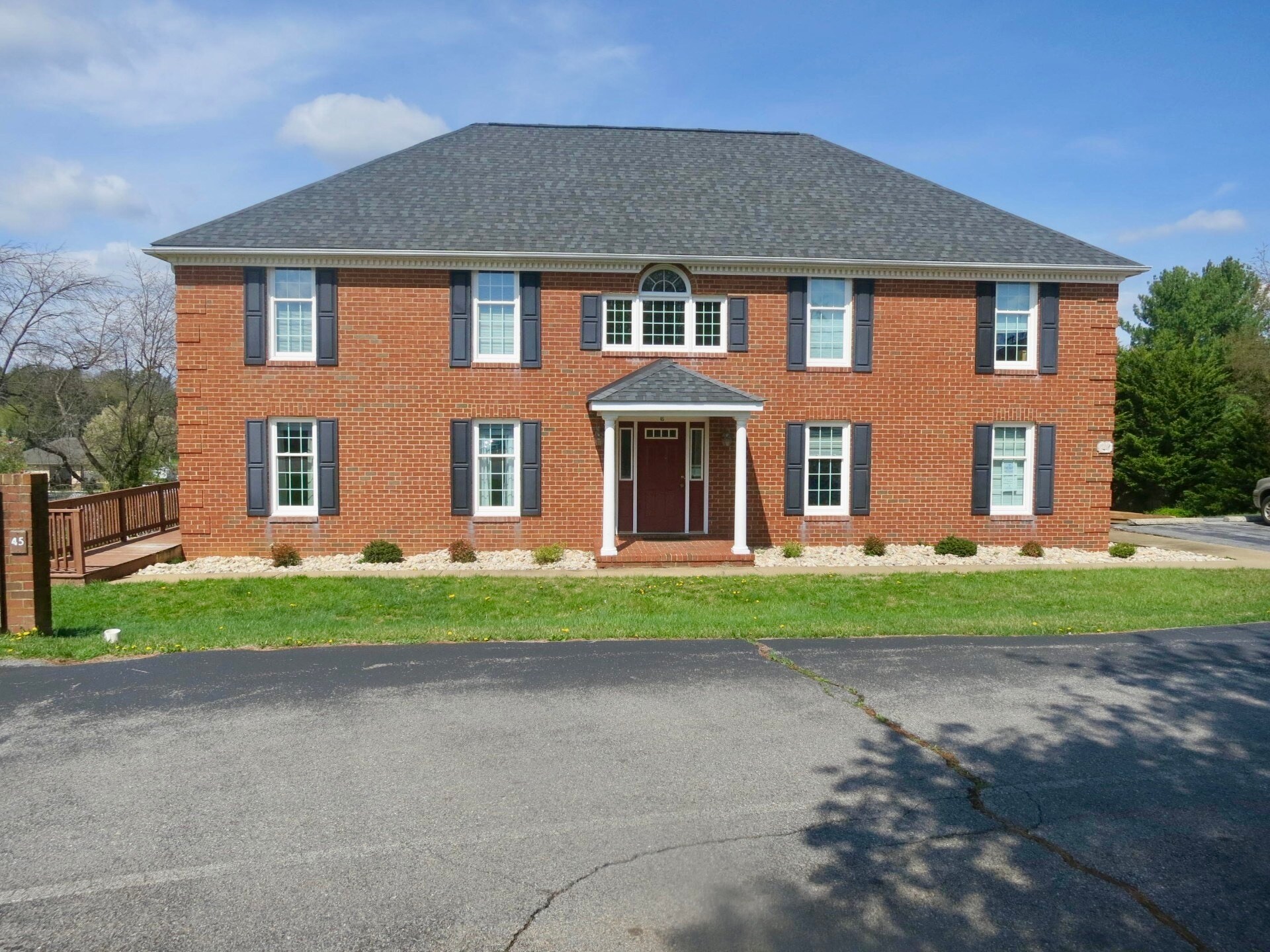 45 Stoneridge Dr, Waynesboro, VA for Rent