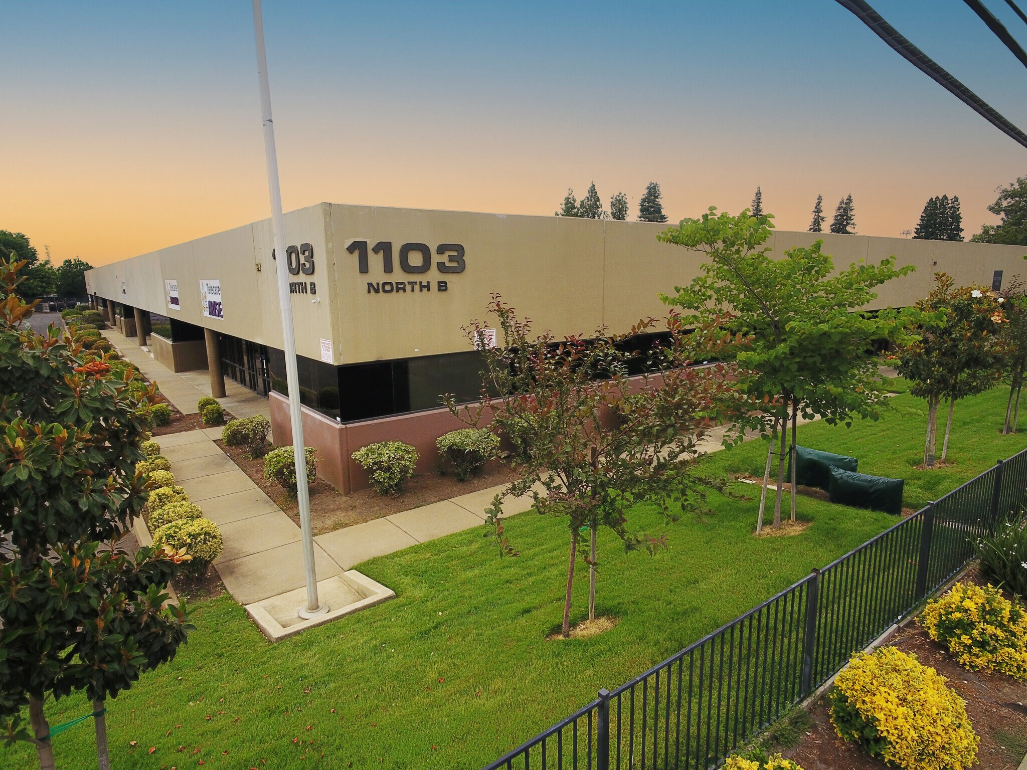1103 N B St, Sacramento, CA for Sale