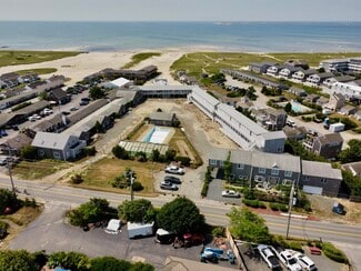 North Truro, MA Apartments - 706 Shore Rd