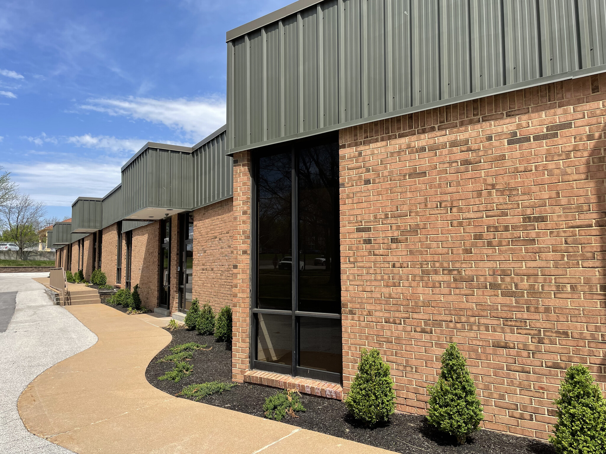 2145-2155 Welsch Industrial Ct, Saint Louis, MO for Rent