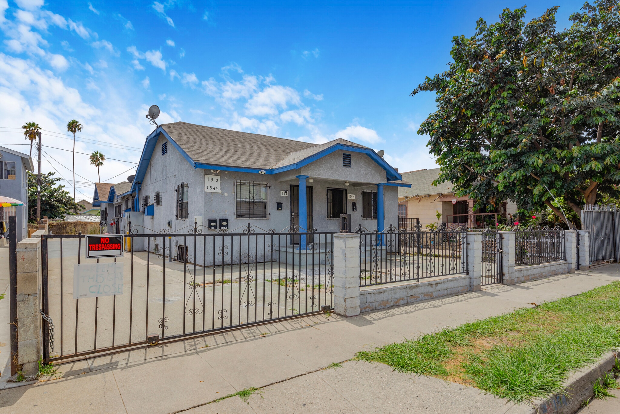 150 W 76th St, Los Angeles, CA for Sale