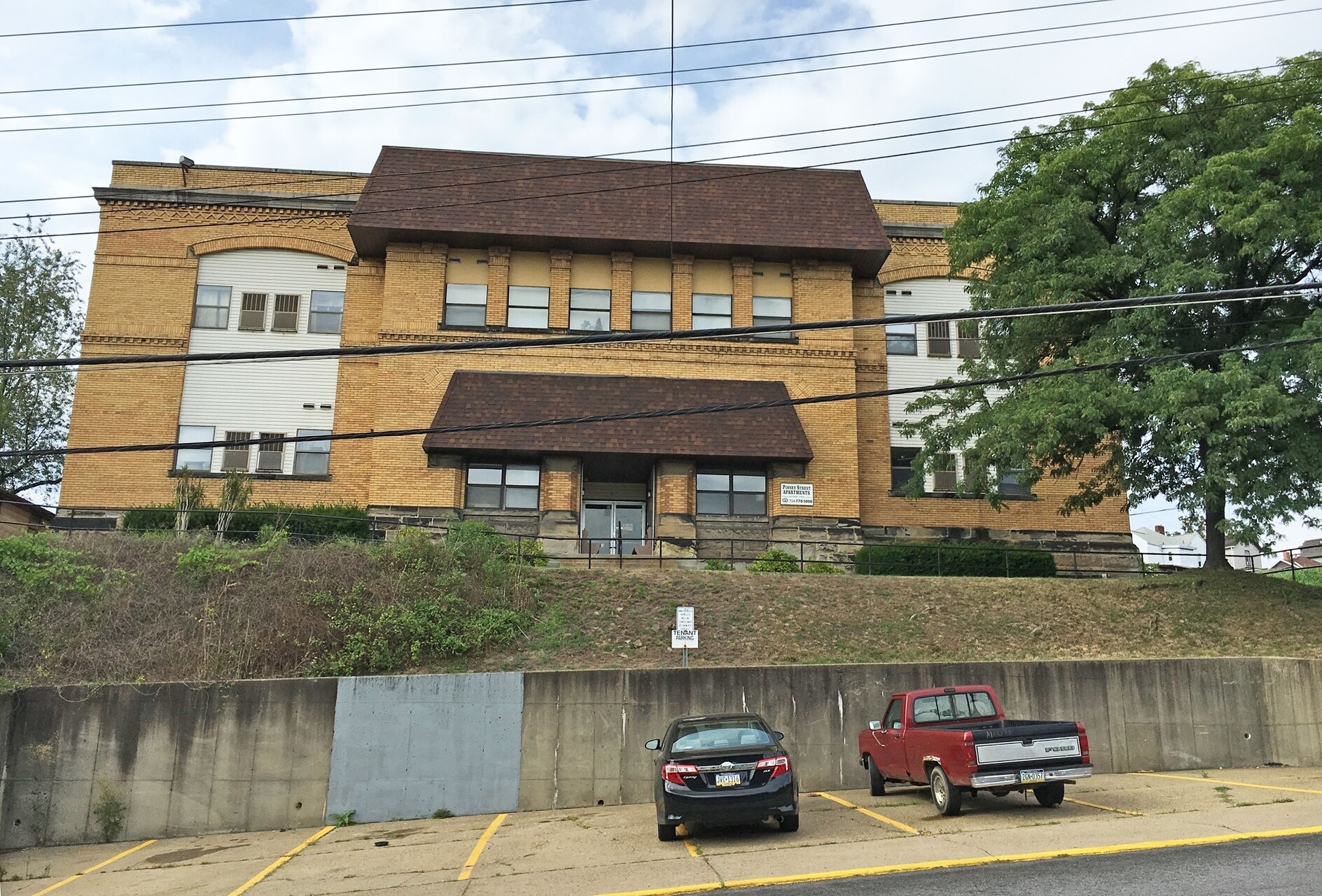 420 Pinney St, Rochester, PA for Sale
