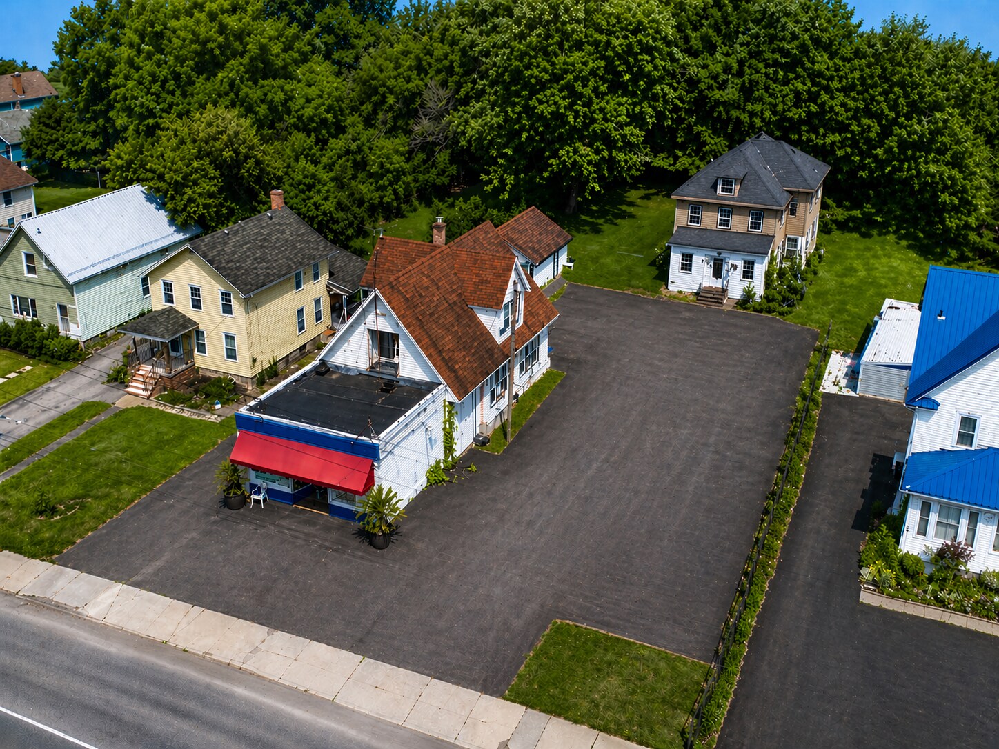 301 E North St, Geneva, NY for Sale
