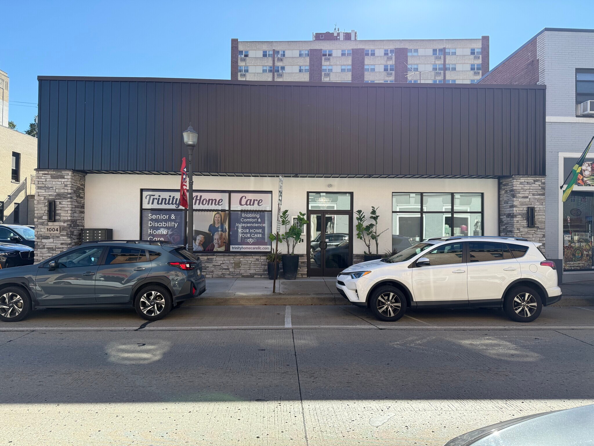 1004 Fifth Ave, Coraopolis, PA for Rent