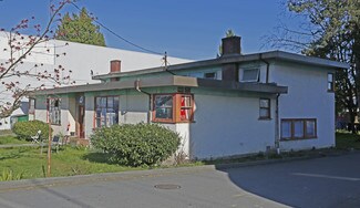 Burnaby, BC Apartments - 7774 Edmonds St