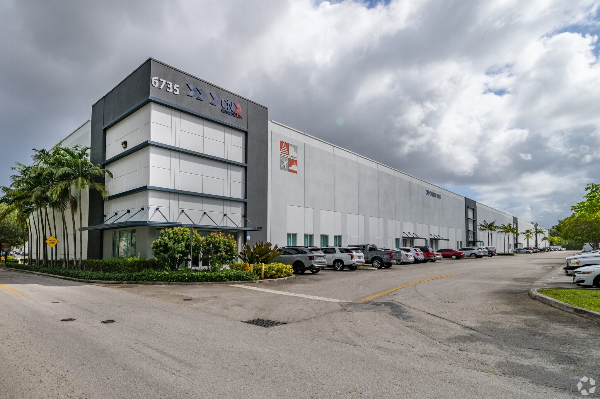 6735 NW 36th St, Miami, FL for Rent