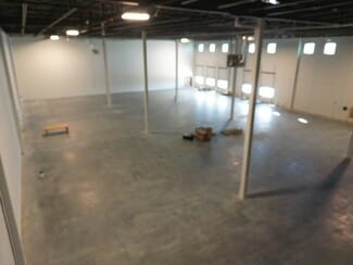 Calgary, AB Industrial - 5440 72 Av SE