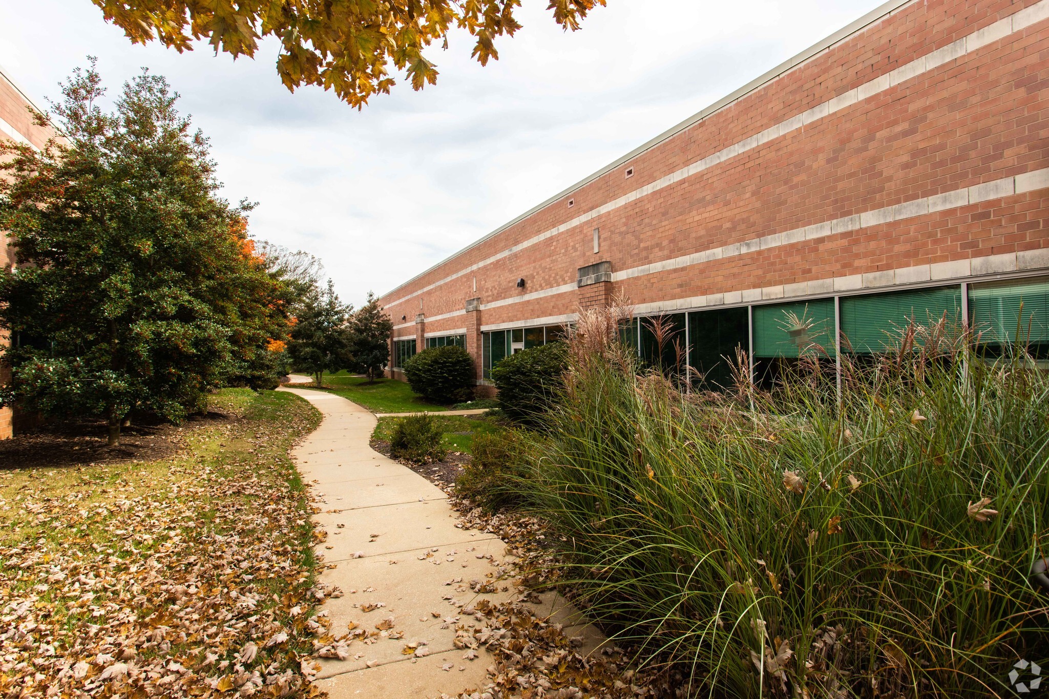 400 E Gude Dr, Rockville, MD for Rent