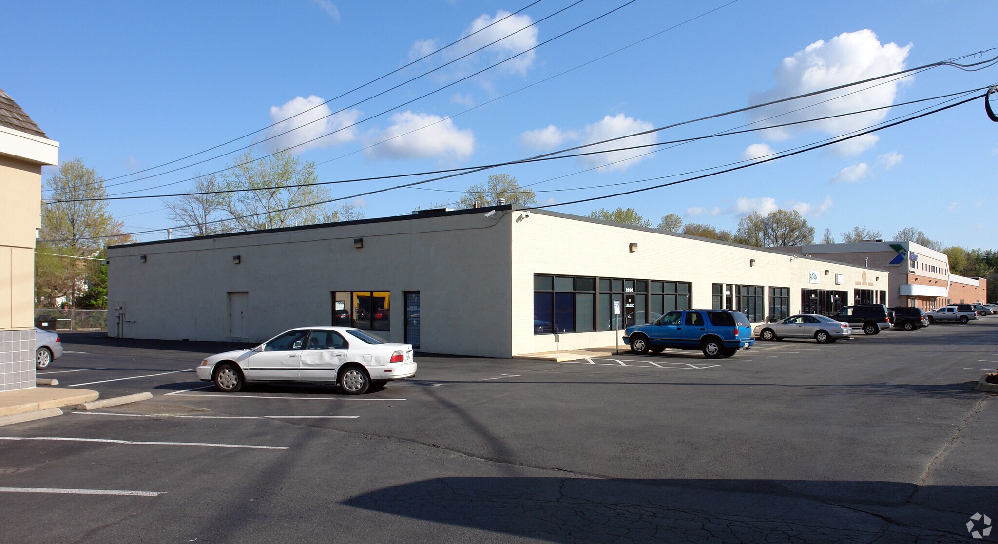 2822-2830 Fallfax Dr, Falls Church, VA for Rent
