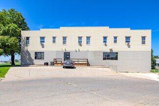Carroll, IA Storefront - 820 W 8th St