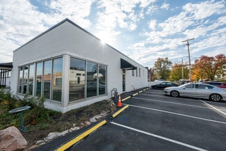 1033 - 1055 W Third Ave