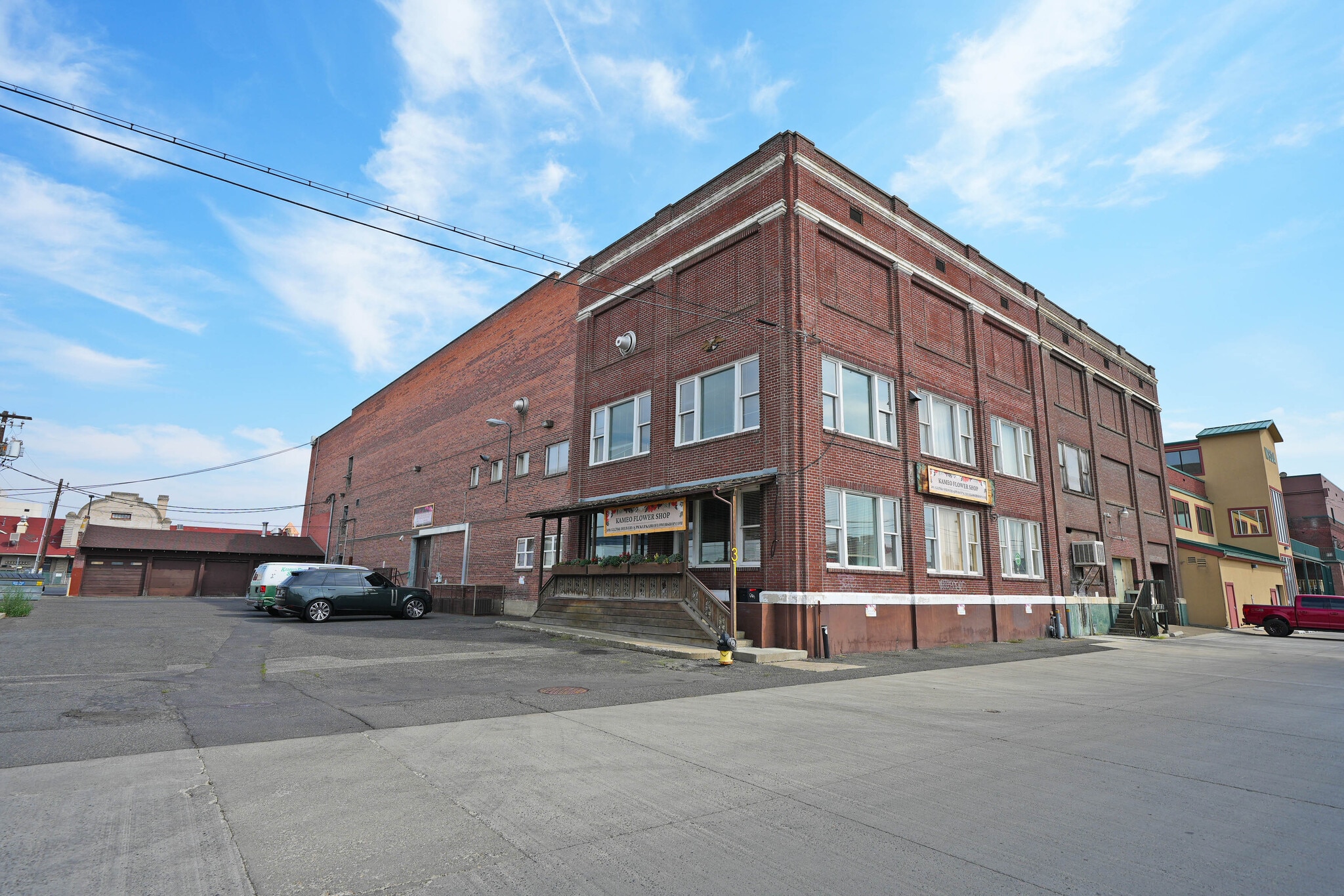 31 N 1st Ave, Yakima, WA for Sale