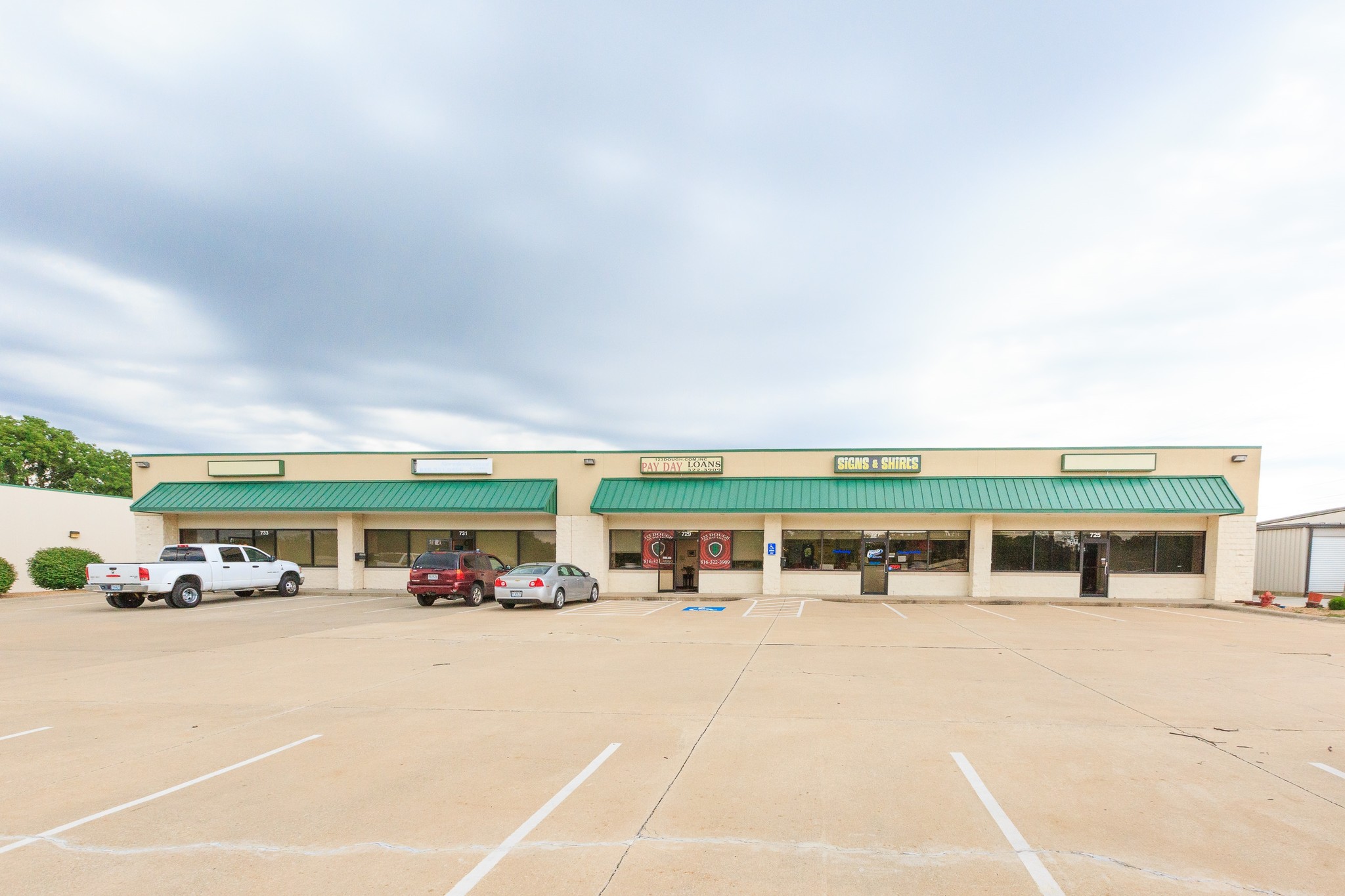 725-733 N Scott Ave, Belton, MO for Rent