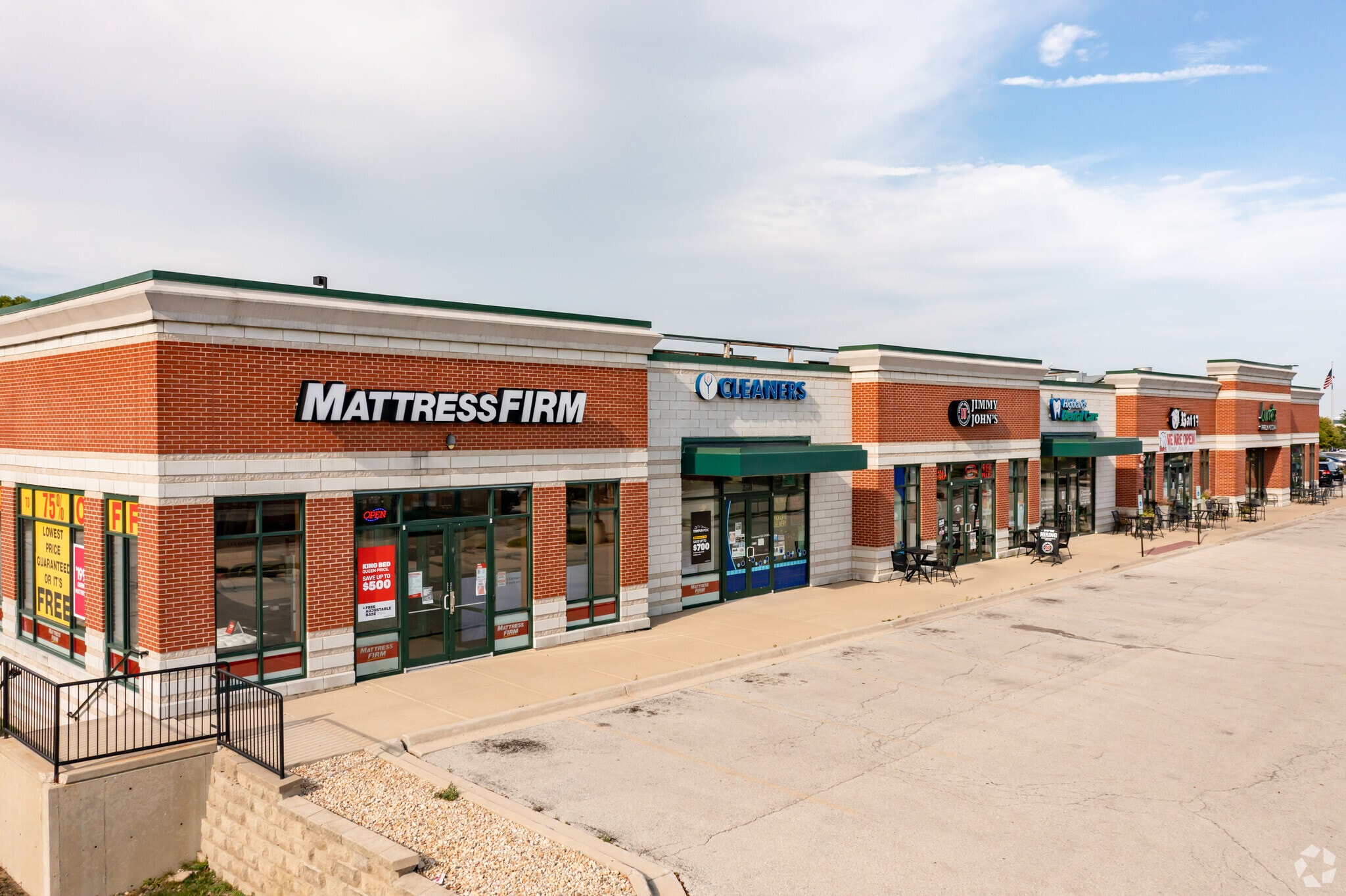 2770 S Highland Ave, Lombard, IL for Rent
