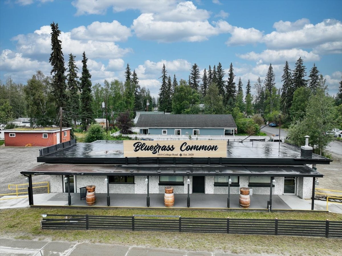 1019 College Rd, Fairbanks, AK for Sale