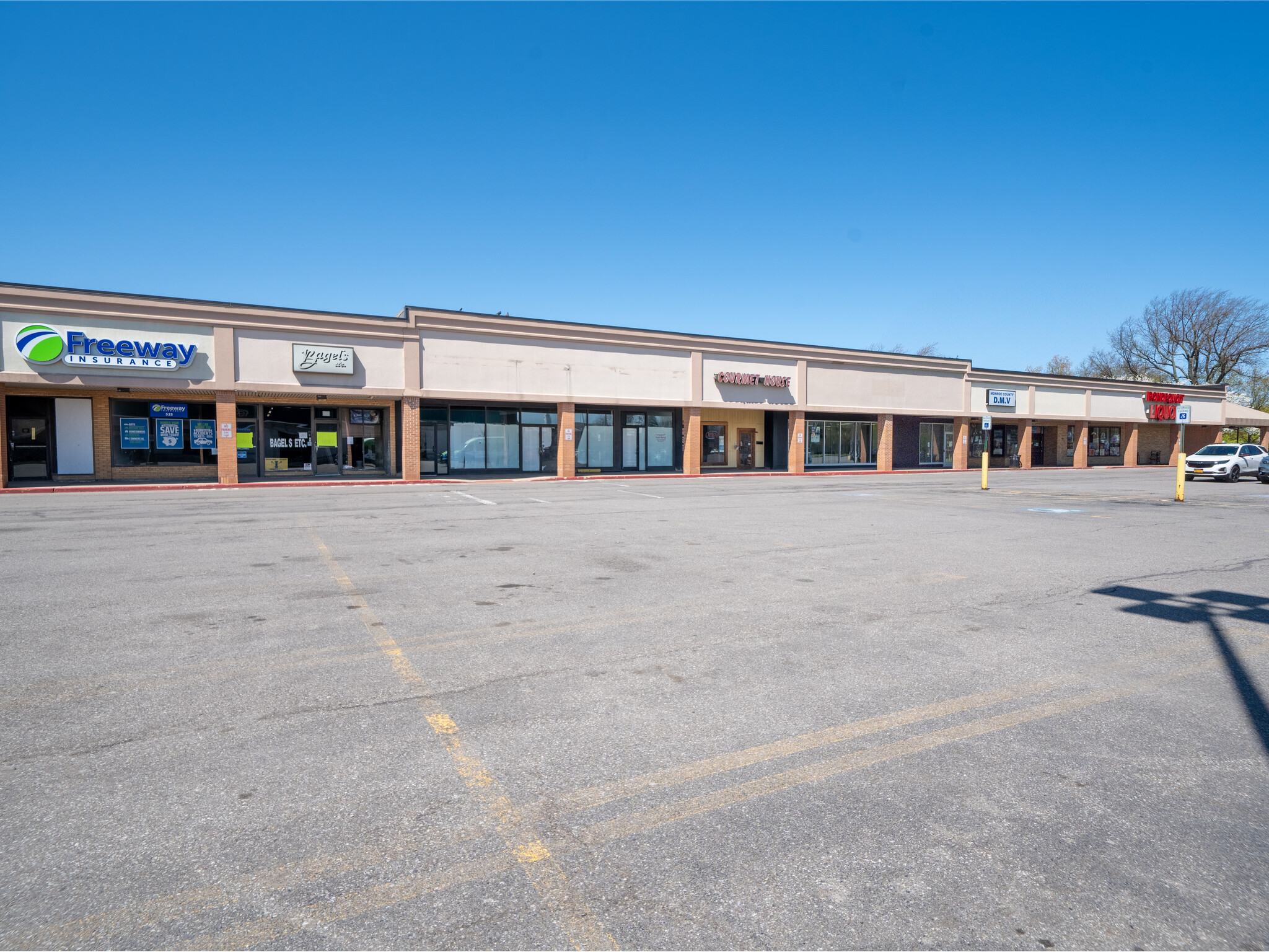 525 Titus Ave, Irondequoit, NY for Rent