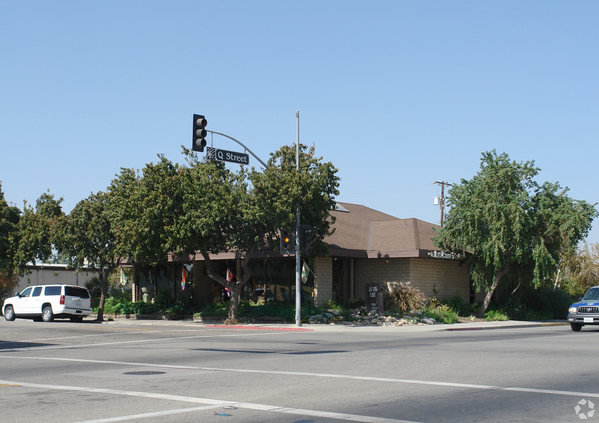 800 19th St, Bakersfield, CA for Sale