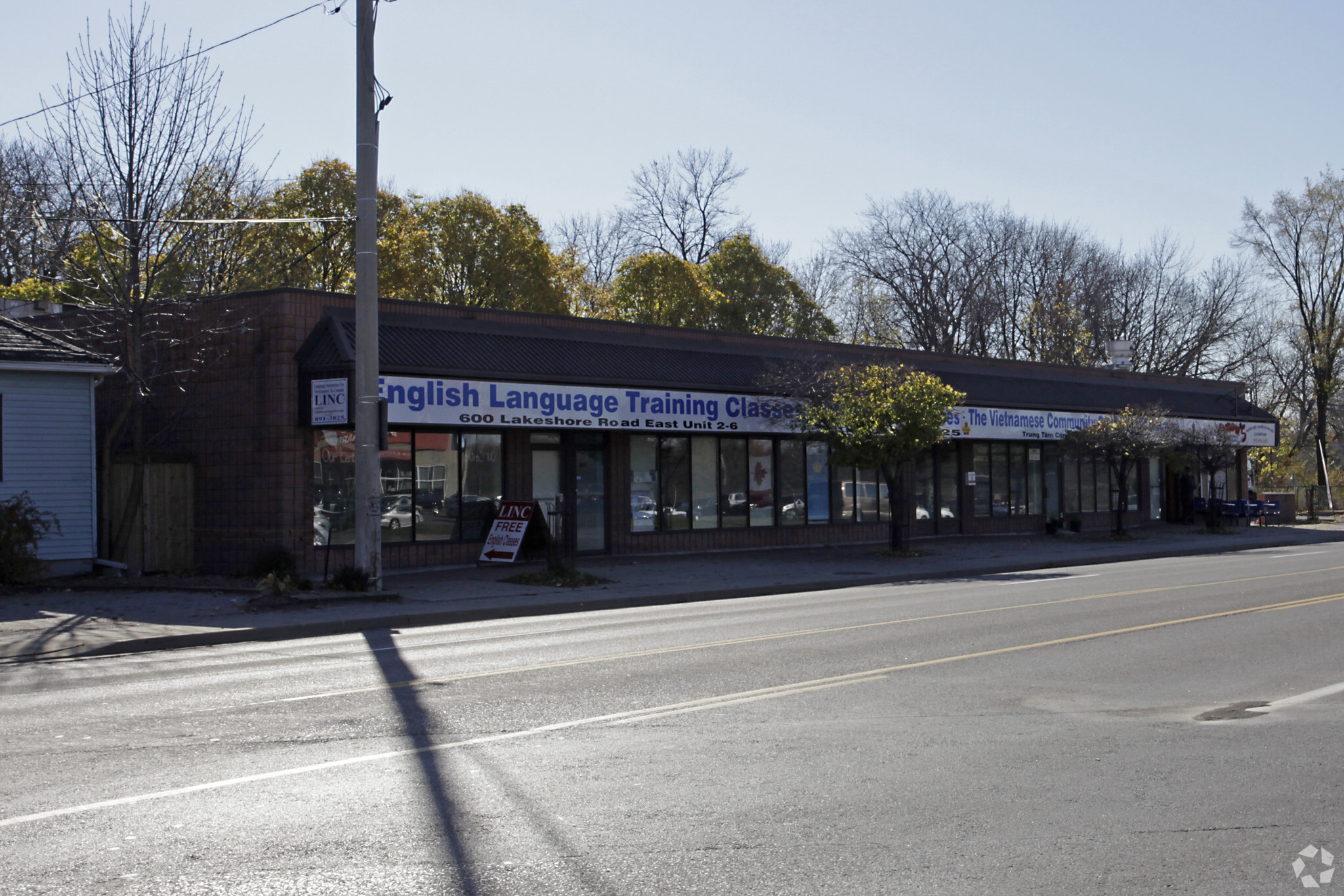 600 Lakeshore Rd E, Mississauga, ON for Sale