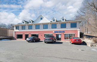 Orange, CT Storefront Retail/Office - 477 Boston Post Rd