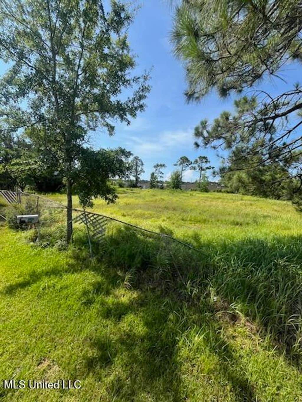 3420 Groveland Rd, Ocean Springs, MS for Sale
