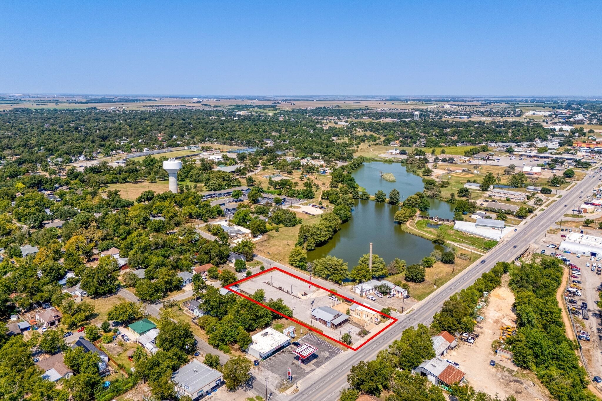 1119 N Main St, Taylor, TX for Sale