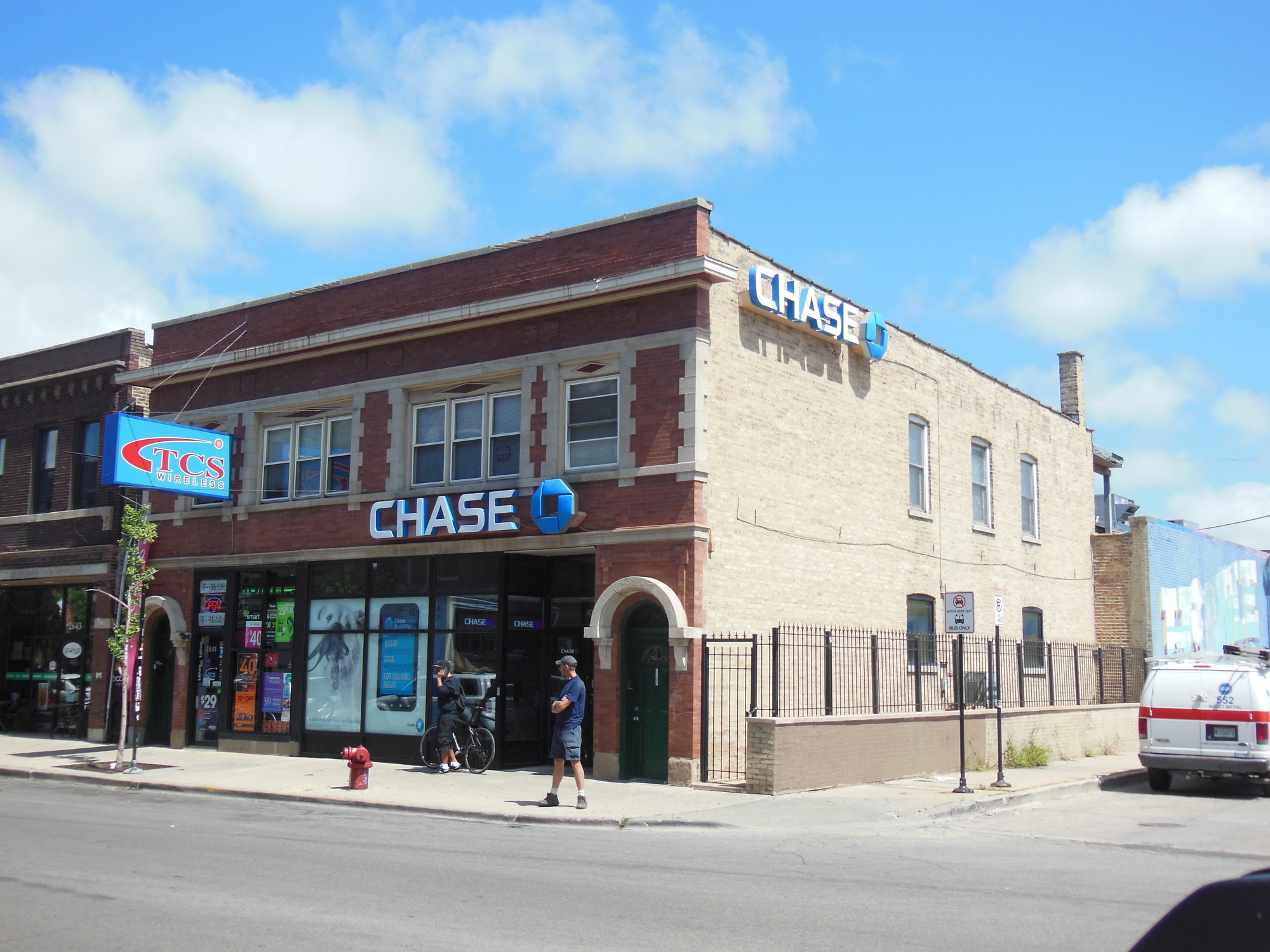 2639 N Milwaukee Ave, Chicago, IL for Rent