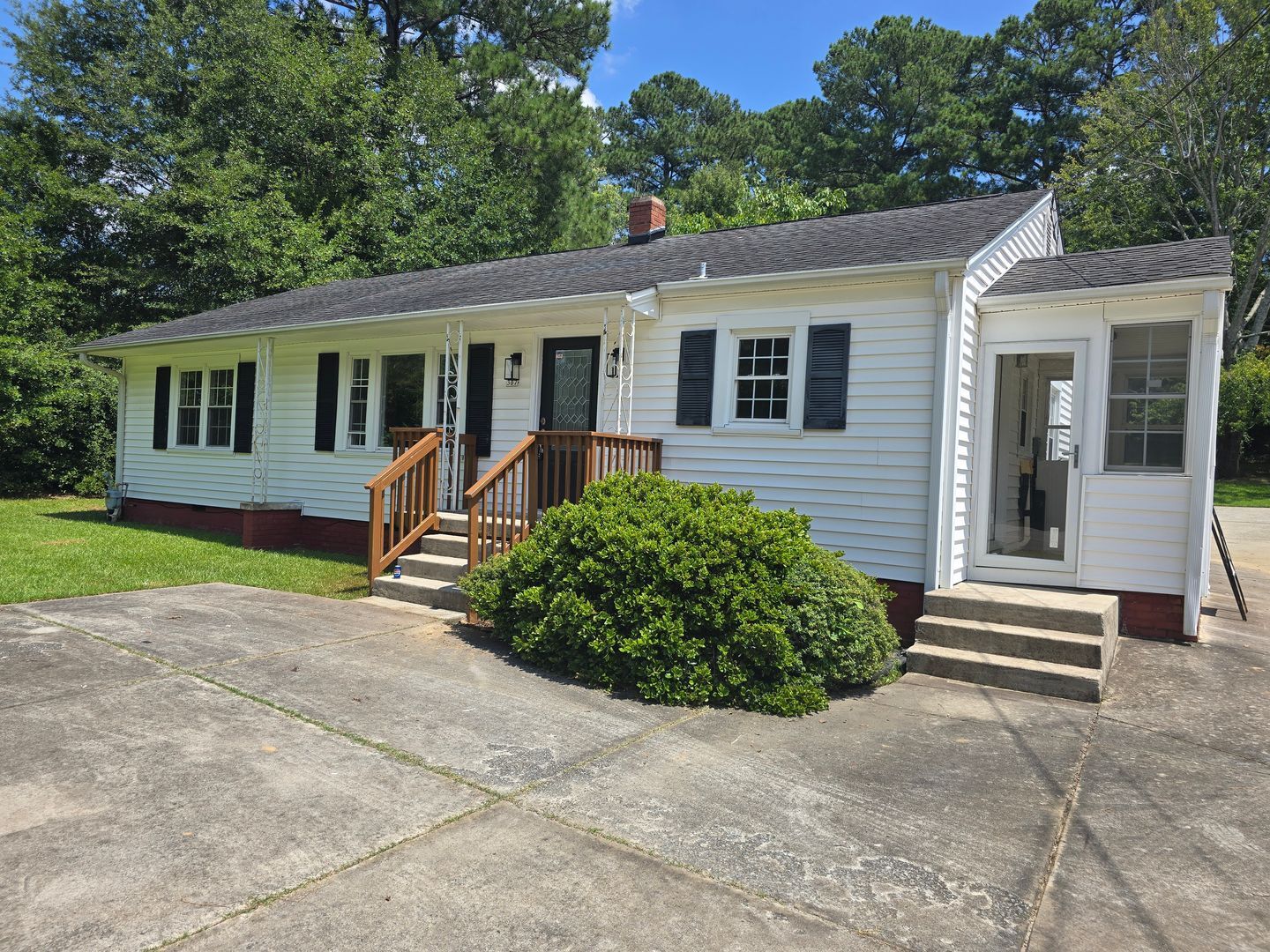 307 W Rose St, Sanford, NC for Rent