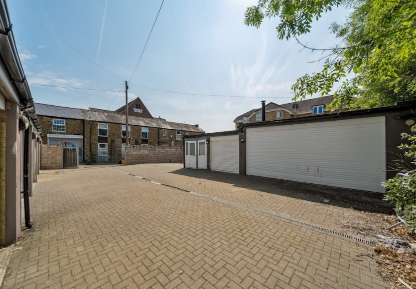 Cooks Garage, Northwood, MDS for Sale