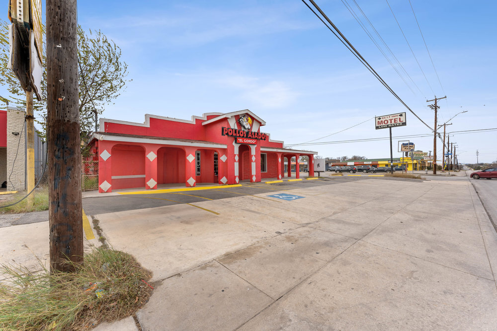 2403 Pinn Rd, San Antonio, TX for Sale