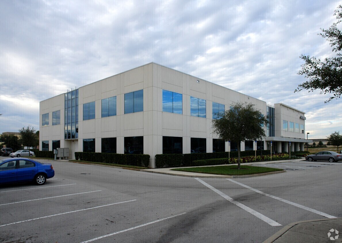 6000 Metrowest Blvd, Orlando, FL for Rent