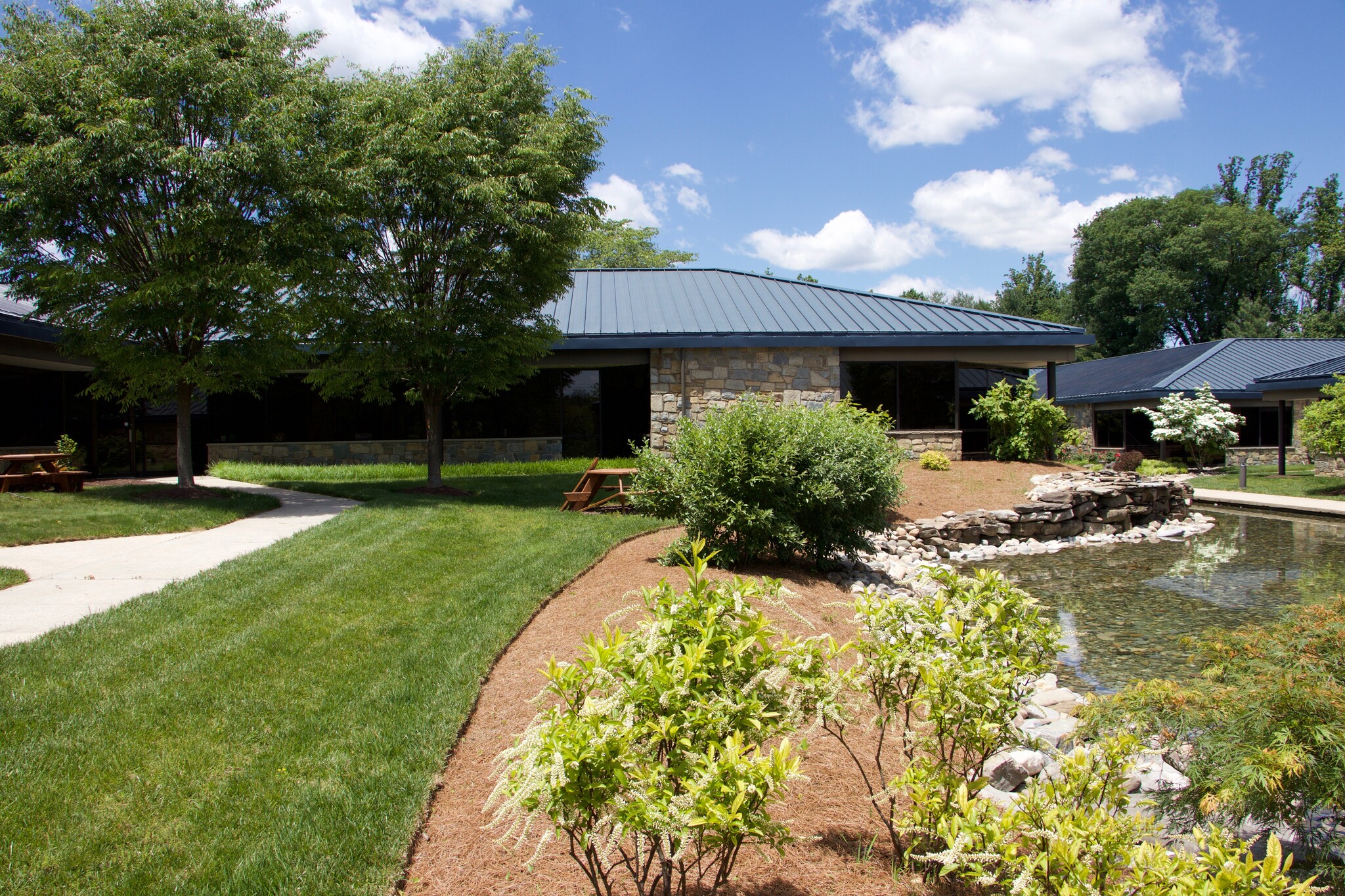 8975 Guilford Rd, Columbia, MD for Rent