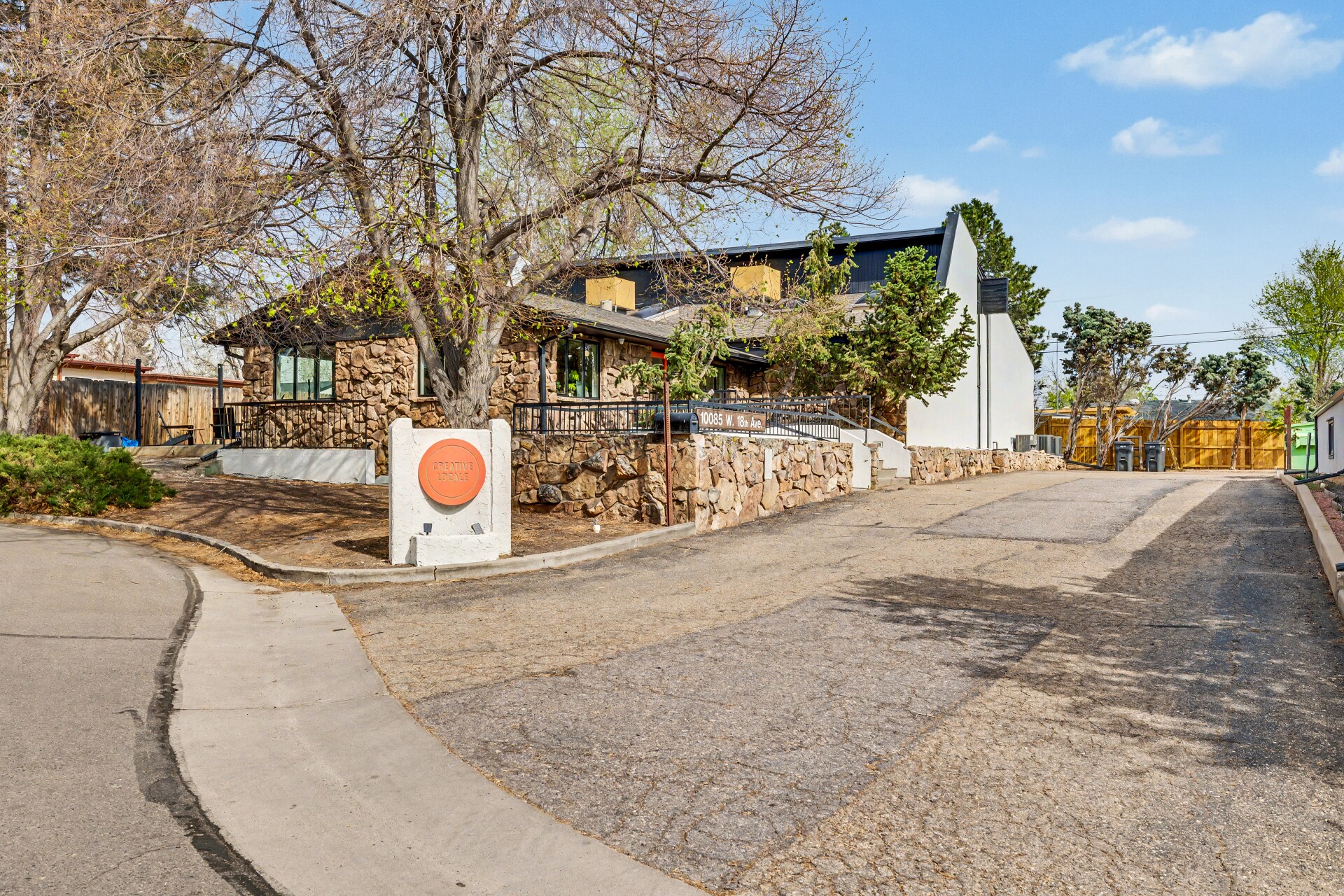 10085 W 18th Ave, Lakewood, CO for Sale