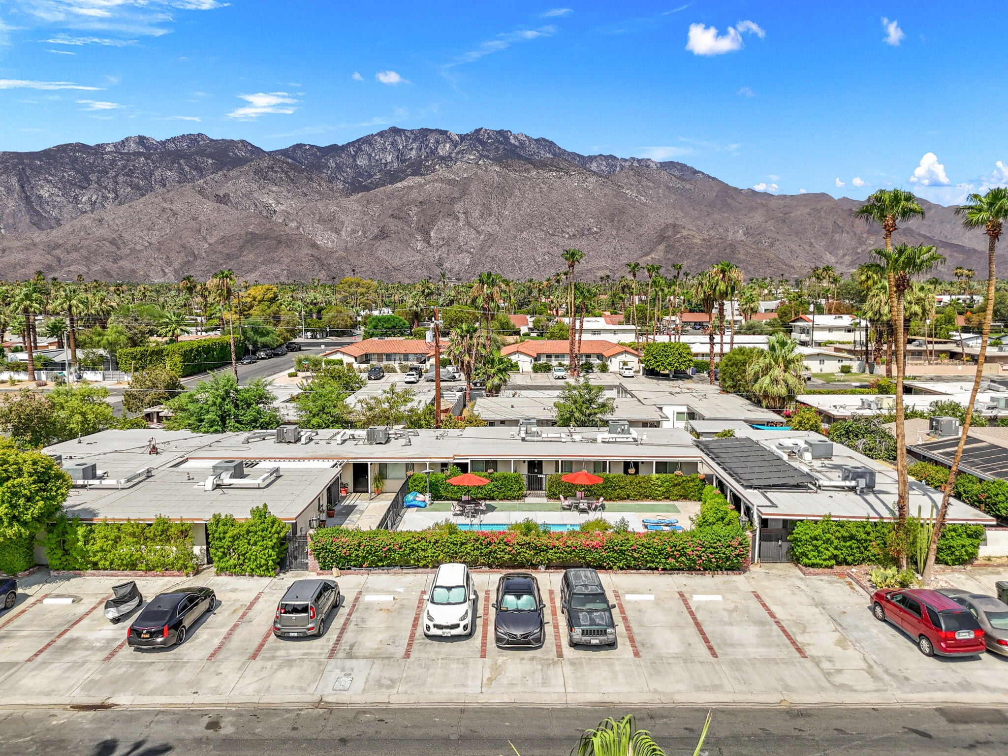579 S Highland Dr, Palm Springs, CA for Sale