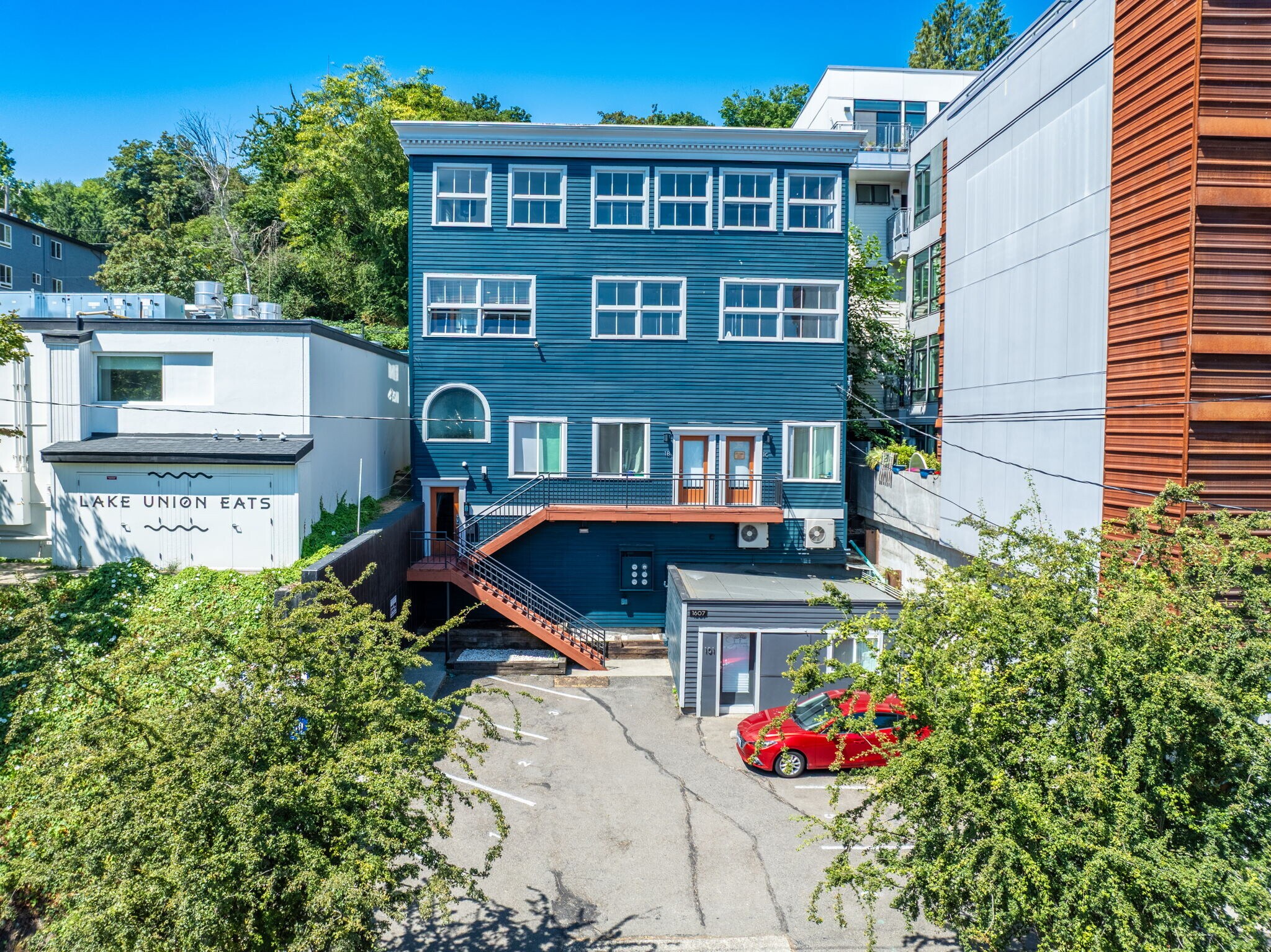 1607 Dexter Ave N, Seattle, WA for Sale