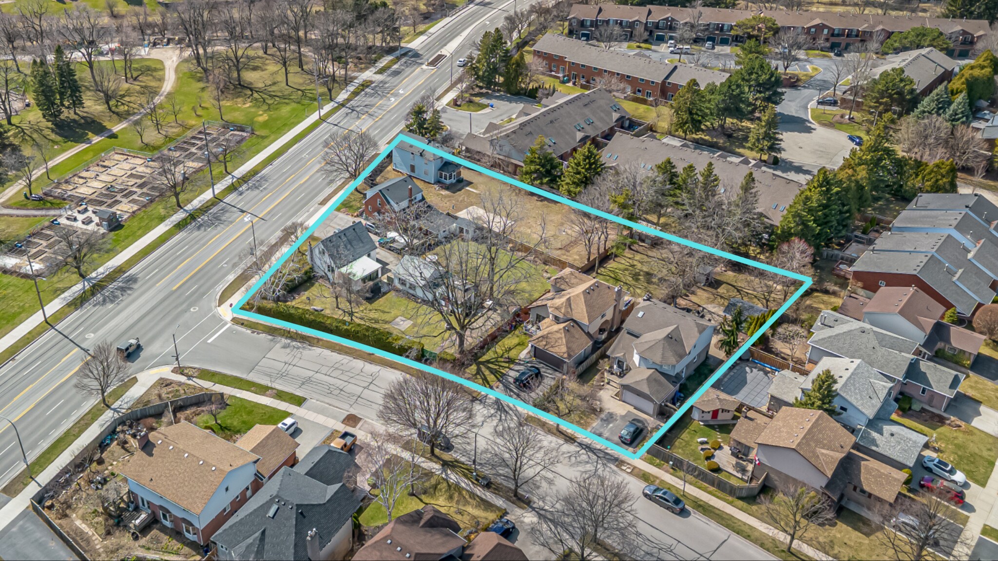 759 Maple Av, Burlington, ON for Sale