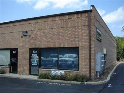 880 W Lake St, Roselle, IL for Rent