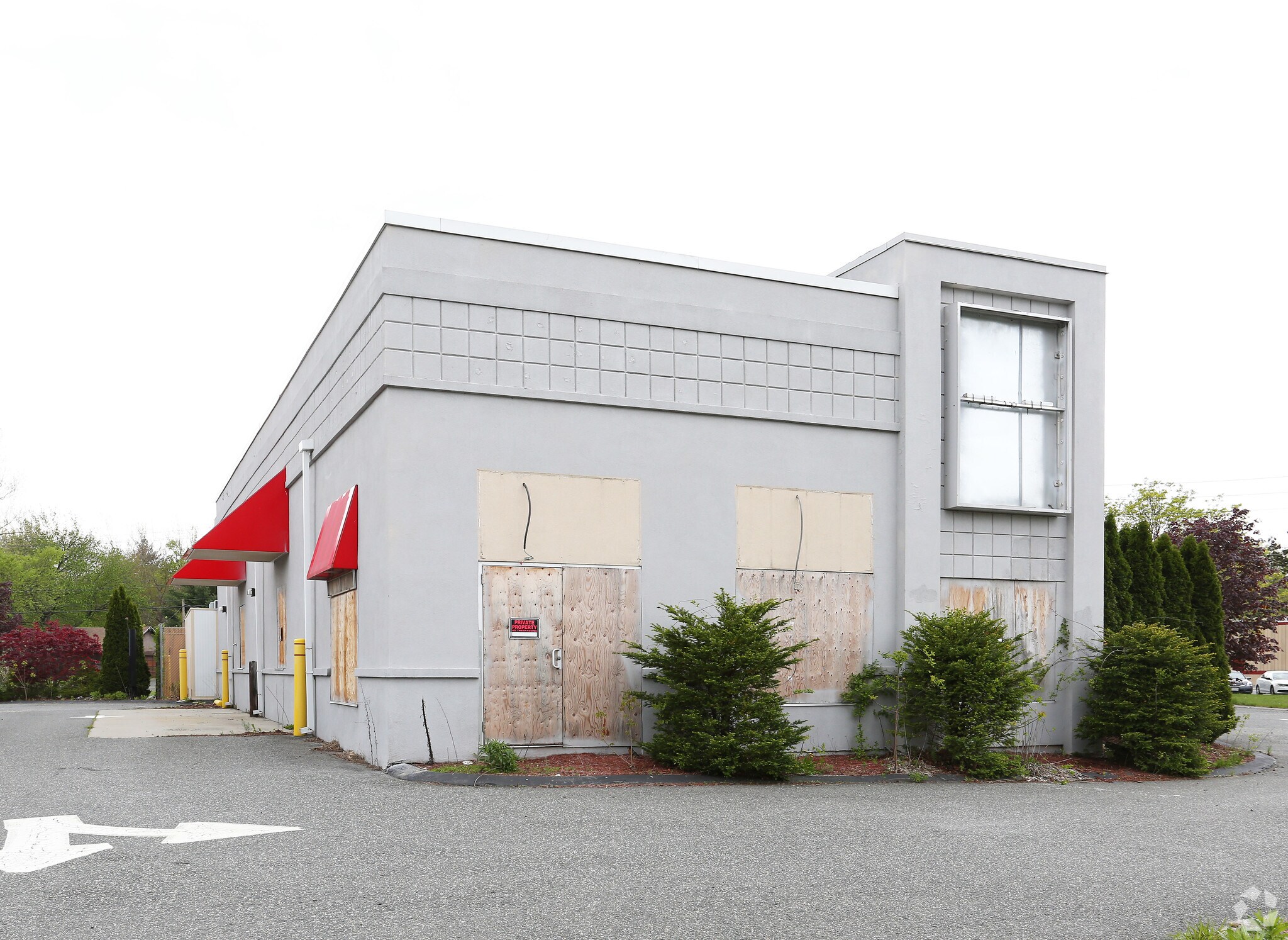 225 E Main St Westfield, MA 01085 Retail Property for Sale on