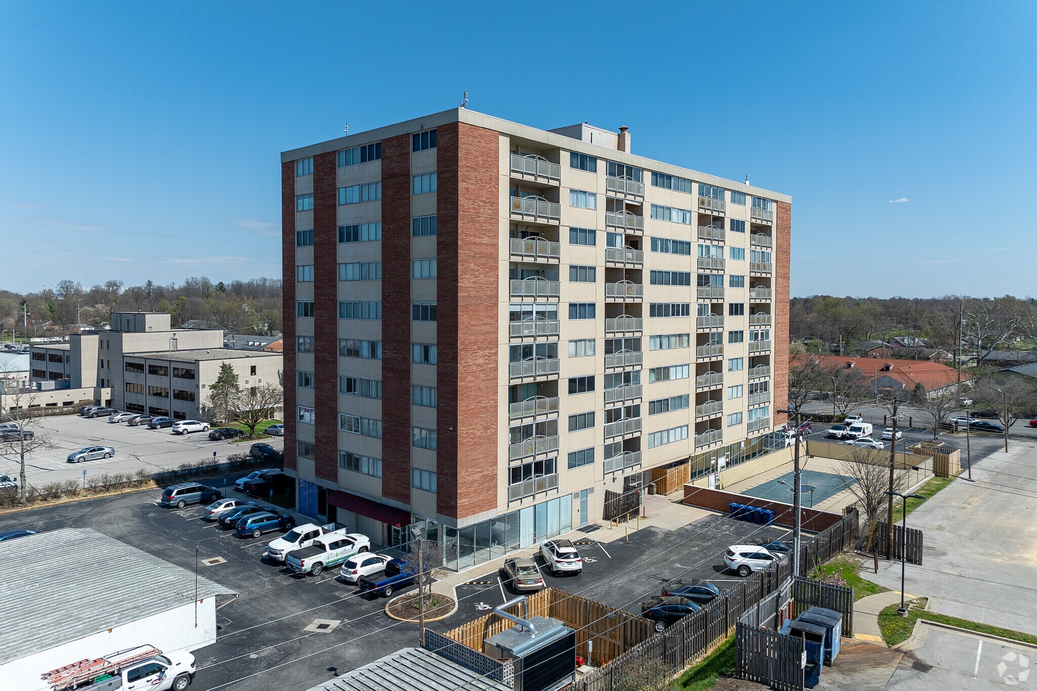 2121 Nicholasville Rd, Lexington, KY for Sale