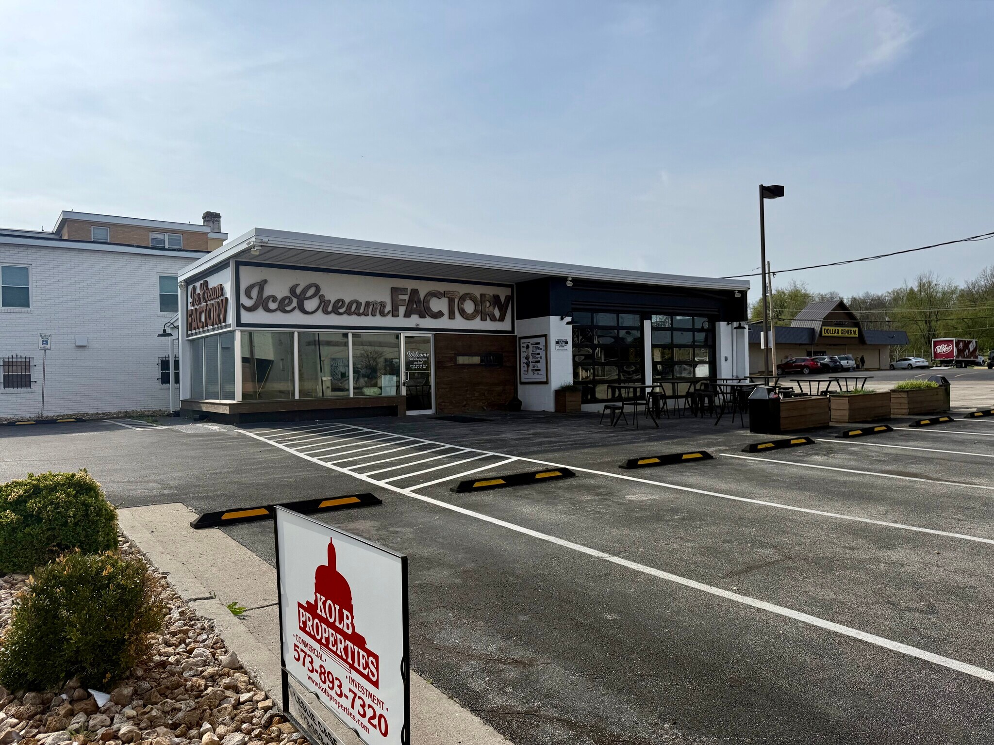 701 Madison St, Jefferson City, MO for Sale