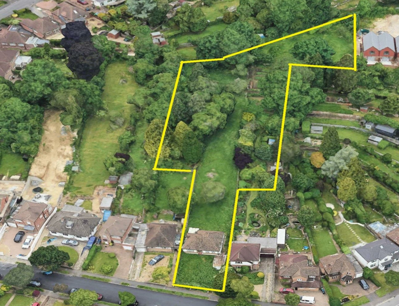 86 Caterham Dr, Coulsdon, LND for Sale