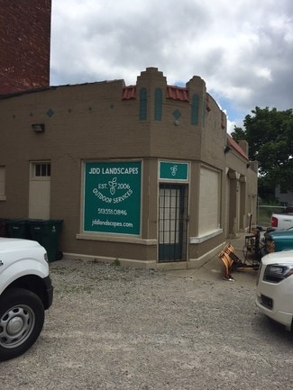 Cincinnati, OH Auto Repair - 701 E McMillan St