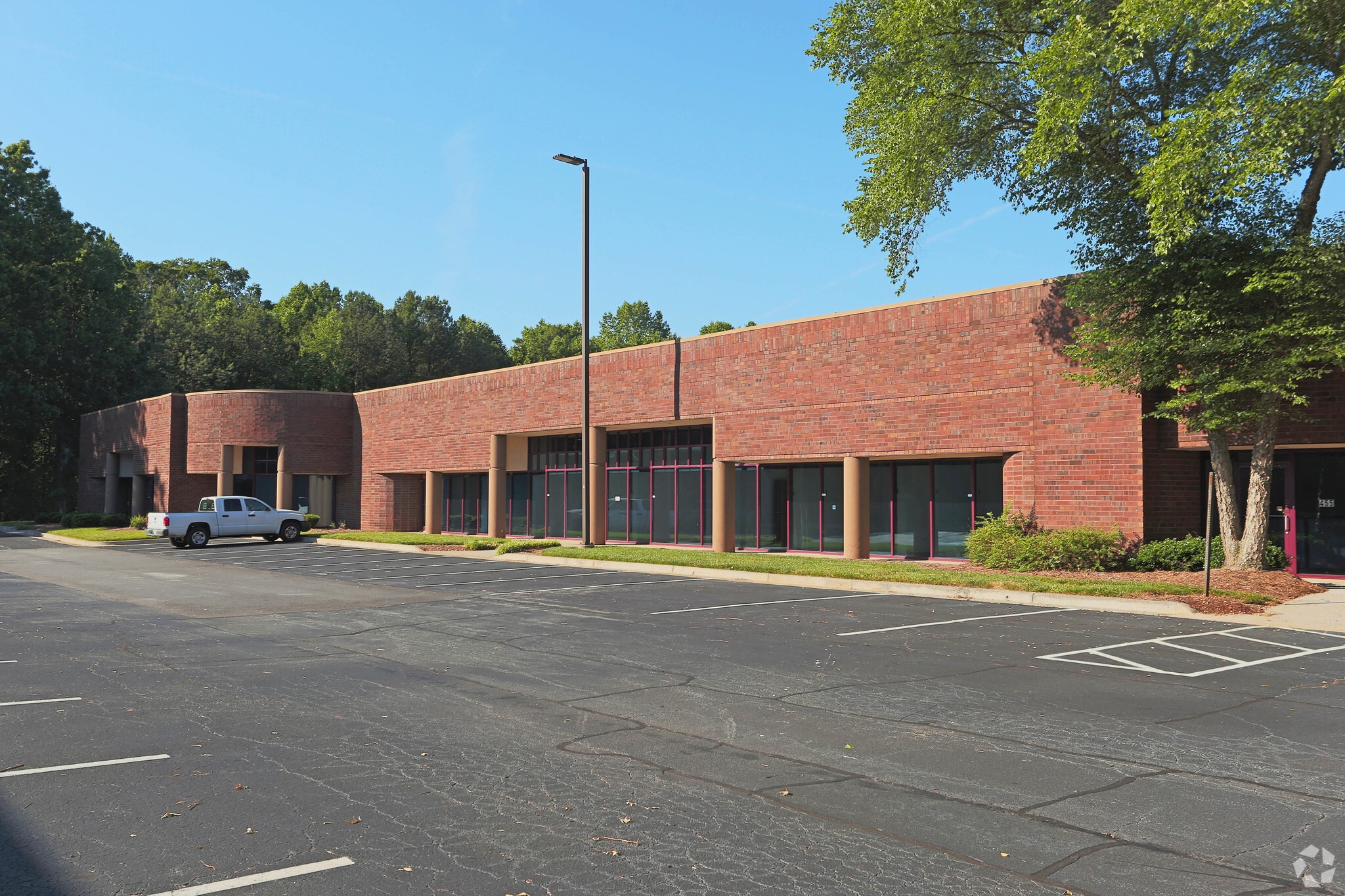 1600 Oakbrook Dr, Norcross, GA for Rent