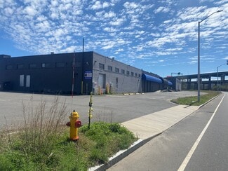 Waterbury, CT Showroom - 195 Freight St