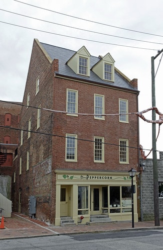 Petersburg, VA Retail - 8 W OLD St