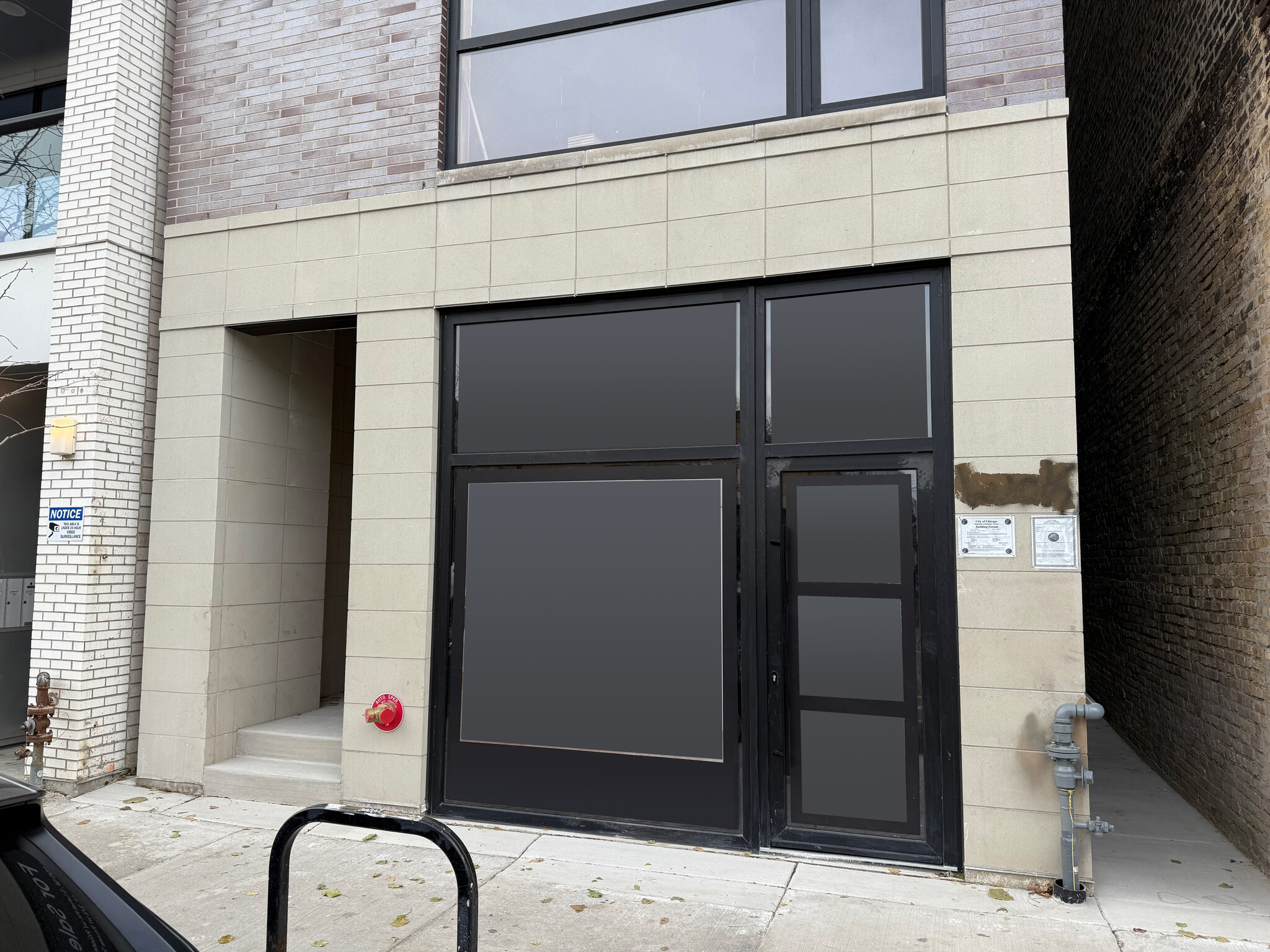 2046 N Damen Ave, Chicago, IL for Sale