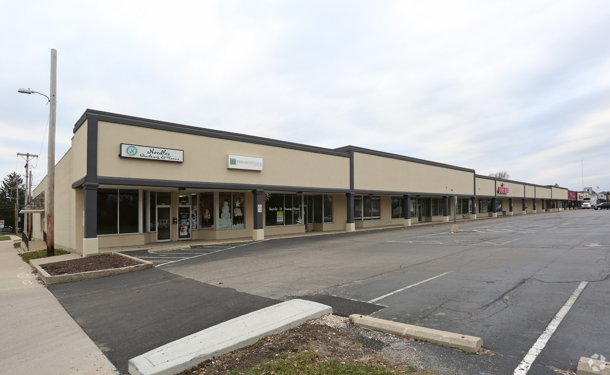 120-150 May Mart Dr, Rochelle, IL for Rent